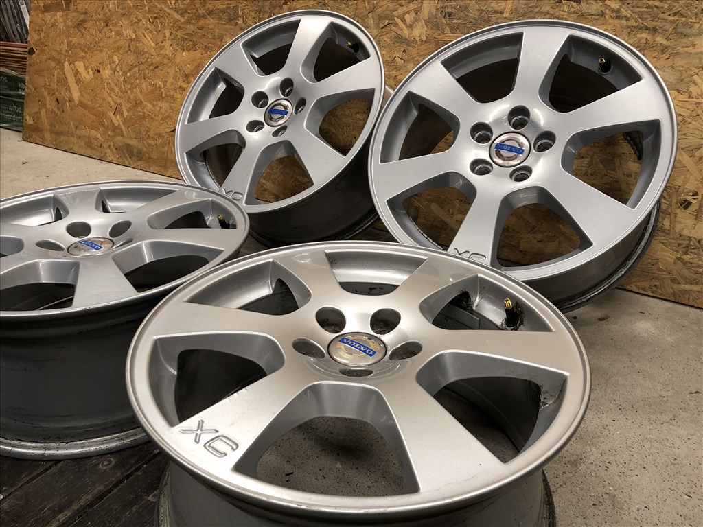 17 colos gyári Volvo XC alufelni 17 col 5x108 5. kép