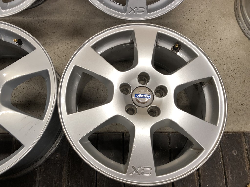  17 colos gyári Volvo XC alufelni 17 col 5x108 9. kép