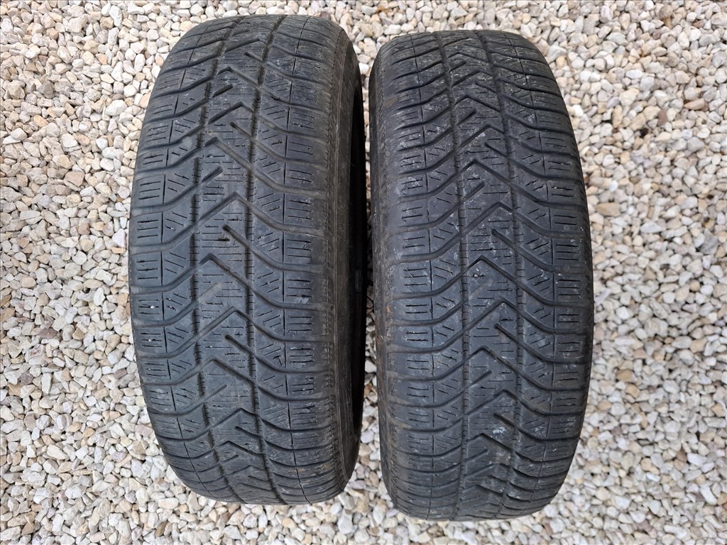  4x108 lyukosztású 15" lemezfelnik 185/65 Pirelli és Hankook téli gumikkal eladó! 3. kép