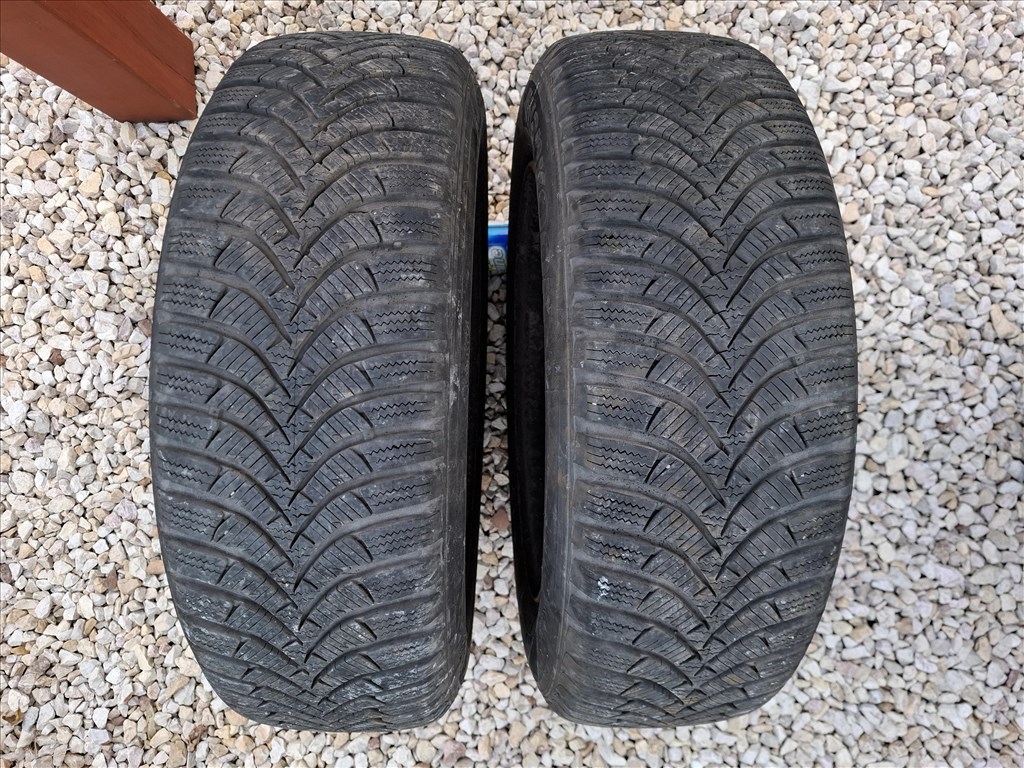  4x108 lyukosztású 15" lemezfelnik 185/65 Pirelli és Hankook téli gumikkal eladó! 4. kép