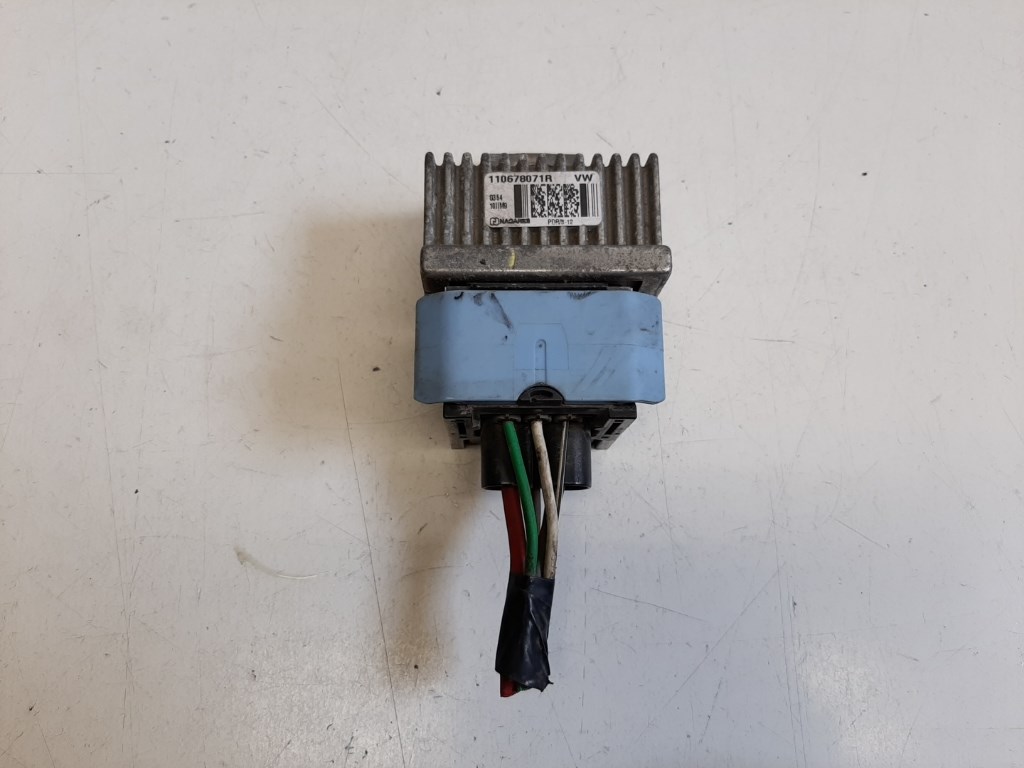 Dacia Lodgy  izzítórelé 110678071R 1. kép