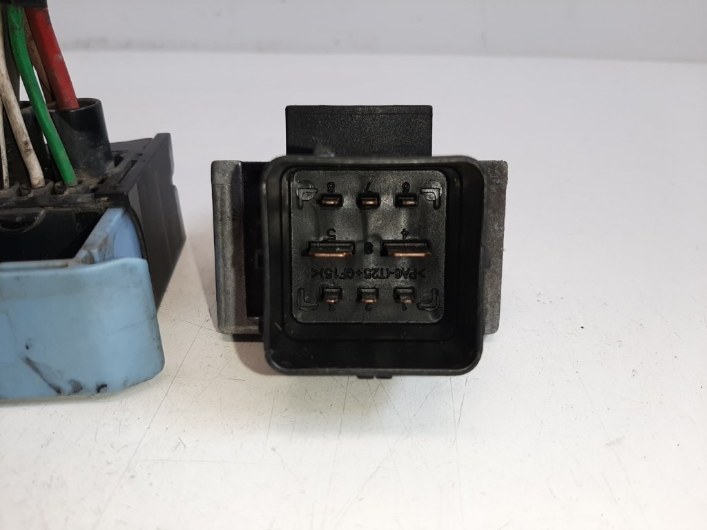 Dacia Lodgy  izzítórelé 110678071R 2. kép