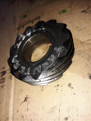 Opel Frontera A Olaj Pumpa Bordáskerék