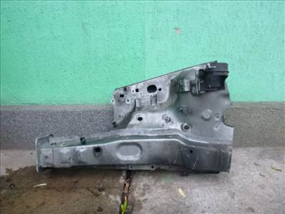 Ford Focus jobb első negyed