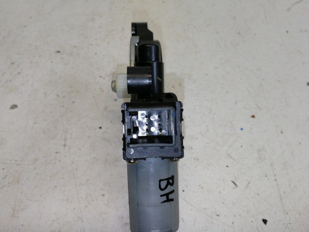 Mazda 3 (BM) bal hátsó ablakemelõ motor 4. kép