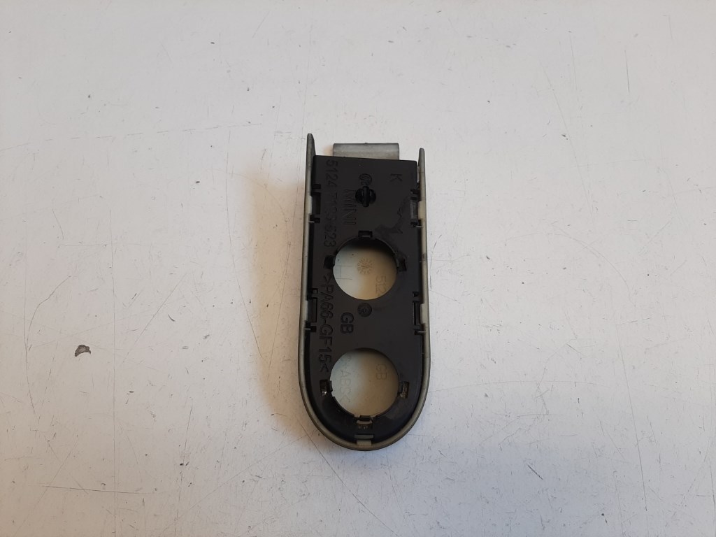 Mini cooper cabrio (R52) bal hátsó felsõ csomagtérajtó zsanértakaró 51247127547 2. kép