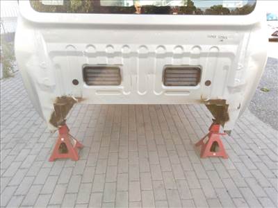 Nissan Navara  hátfal