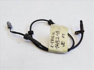 Nissan X-trail (T31) jobb első abs jeladó 47910JG000