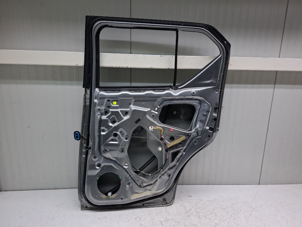 Suzuki Ignis jobb hátsó ajtó 2. kép