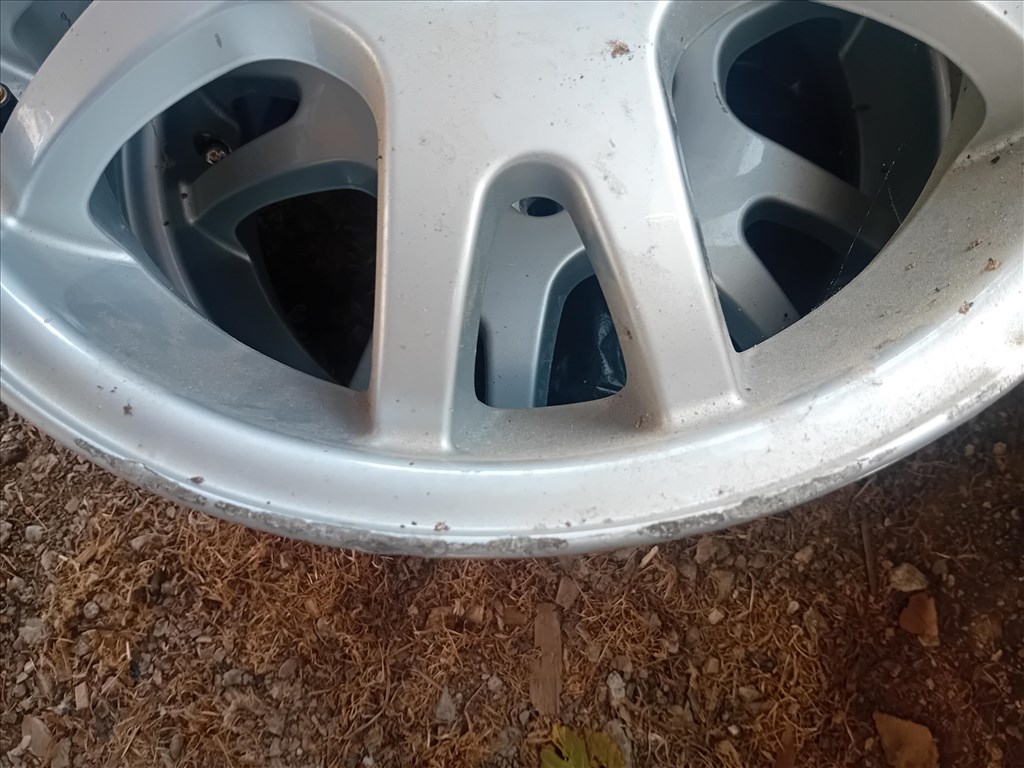  4x100 lyukosztású 5,5JJ 16" használt (gyári felni) alufelni 3. kép