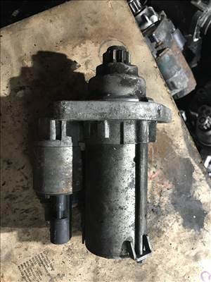 VW GOLF V_OCTAVIA II_LEON 1P 2,0 TFSI - önindító 02m911023m