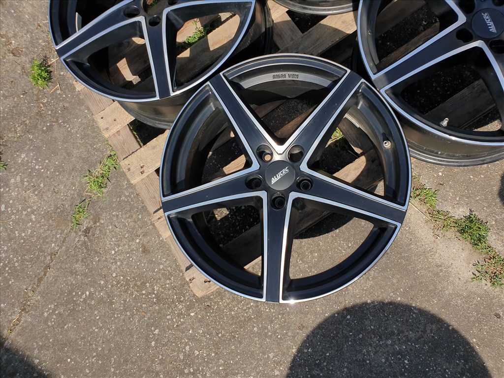 19" 5x114,3 Alutec 4. kép