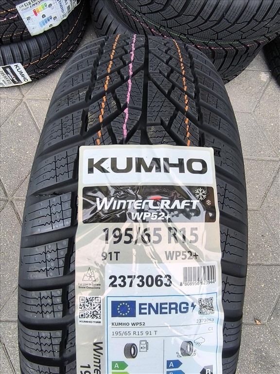 195/65R15 ÚJ Kumho téli gumi garnitúra 195/65 R15 1. kép