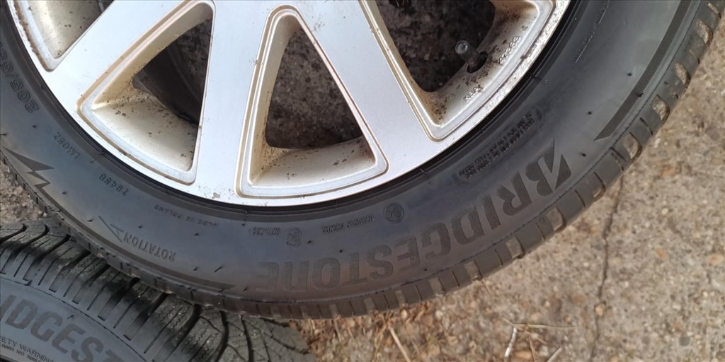  5x112 lyukosztású 16" használt MAM alufelni, rajta 215/55 használt Bridgestone téli gumi gumi  8. kép