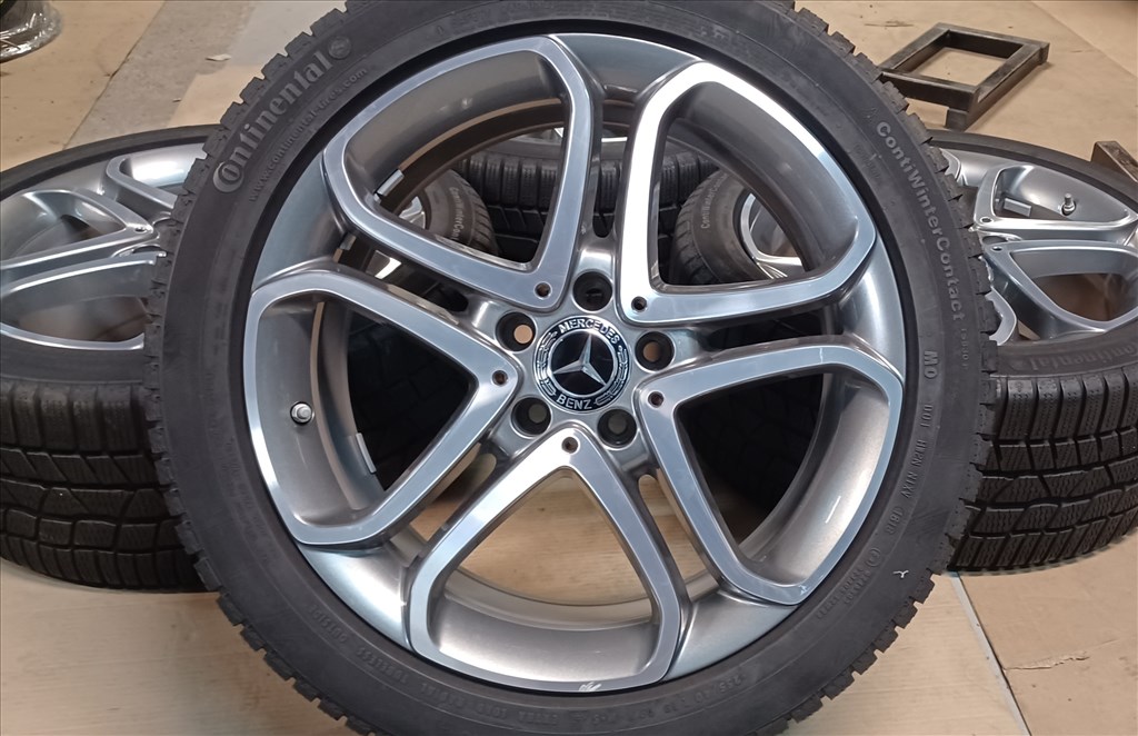 Mercedes W218 CLS 5x112 8,5x18 255/40 R18 téli gumikkal 4db 1. kép