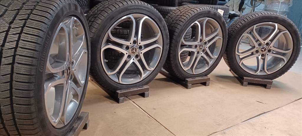 Mercedes W218 CLS 5x112 8,5x18 255/40 R18 téli gumikkal 4db 7. kép