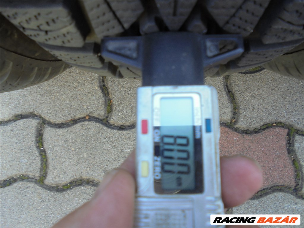 195/60 R 16-os 2023-as Dunlop téli gumi szinte új eladó 3. kép