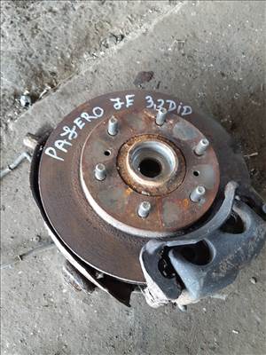 Mitsubishi Pajero Jobb Első Csonkállvány Kerékaggyal  Féknyereg  ABS Jeladó