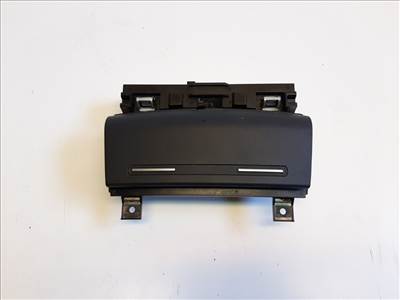 Audi A3 (8P) első hamutartó 8P0857951