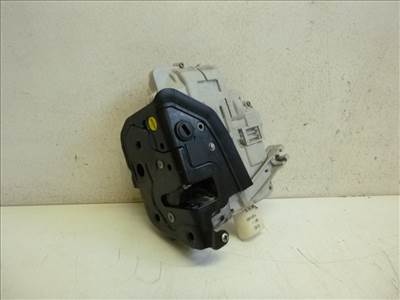 Audi A4 (8E B7) bal hátsó ajtózár 8E0939015AA