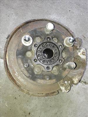 Opel Campo Bal Első Csonkállvány Kerékaggyal  Féknyereg