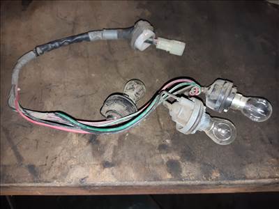 Suzuki Swift III 04-10 Hátsó Lámpa Foglalat