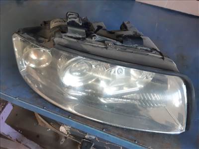 Audi A4 B6 Jobb Első Lámpa / Fényszóró  Világítás Vezérlő