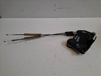 Toyota Prius Plus jobb első ajtózár