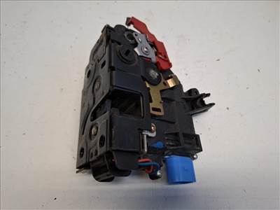 Volkswagen Golf plus bal hátsó ajtózár 7L0839015