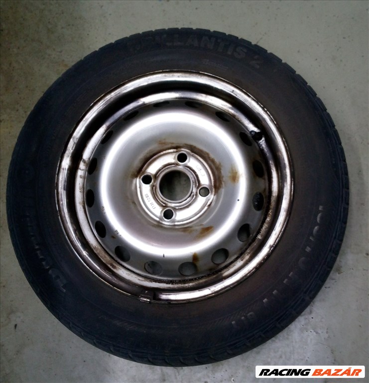  4x100 lyukosztású 14" használt lemezfelni, rajta 165/70 használt Barum nyári gumi  1. kép