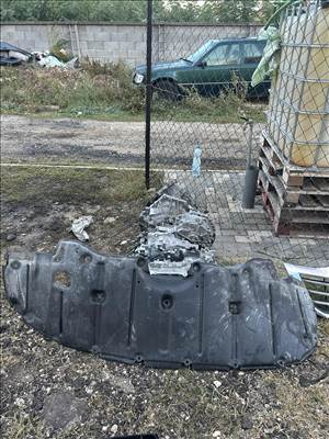 Toyota Highlander (XU70) Motor védő burkolat