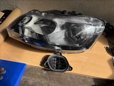 Skoda Rapid Bal első xenon lámpa 5jb941017a