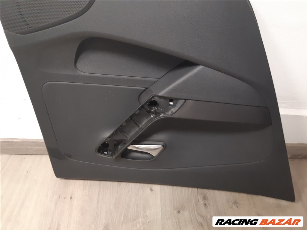Volkswagen Polo VI bal hátsó ajtókárpit  6r6867211 5. kép