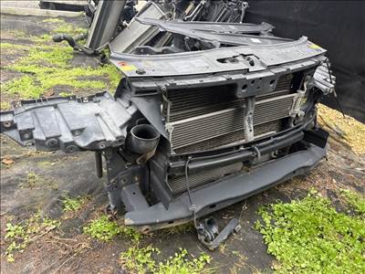Volkswagen Touareg I V6 TDI homlokfal, hűtősor 