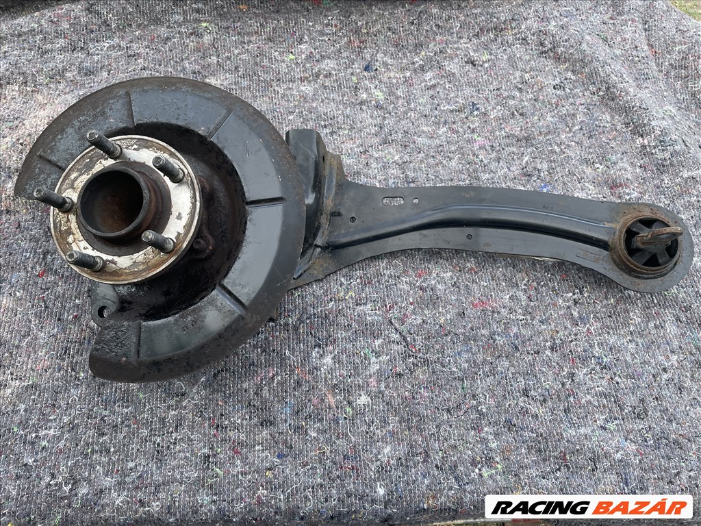 Ford focus mk3 Bal hátsó csonkállvány bv615a969cc 1. kép