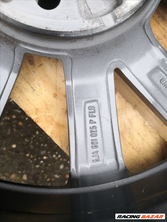 Skoda 16-os gyári alufelni pótkeréknek  5. kép