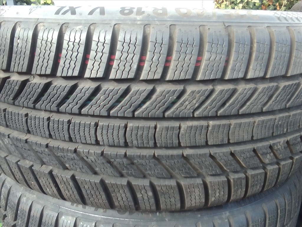  225/40R18 Continental újszerű téli gumi  1. kép