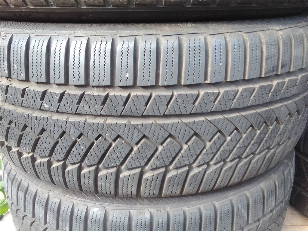  225/40R18 Continental újszerű téli gumi  3. kép