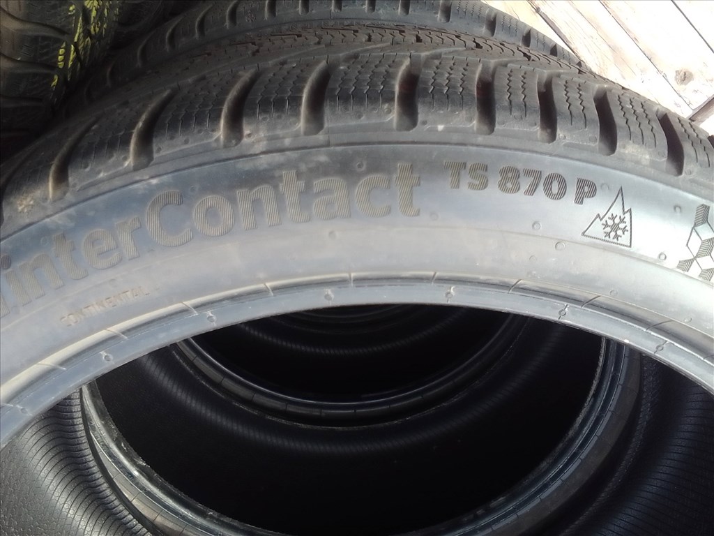  225/40R18 Continental újszerű téli gumi  7. kép