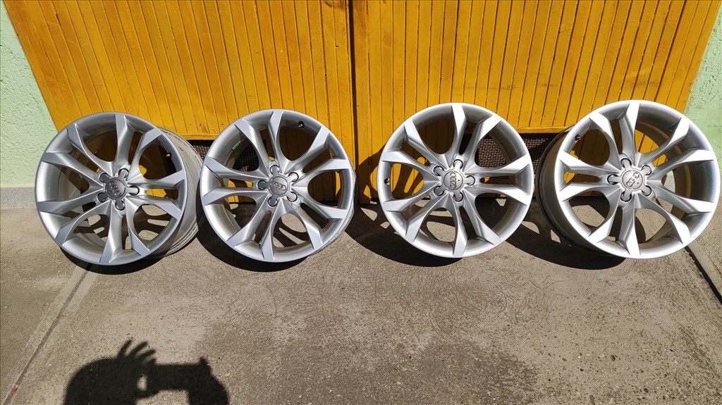 Audi gyári (Ronal) alufelni, 8x18, 5x112, 66.6, et31 2. kép