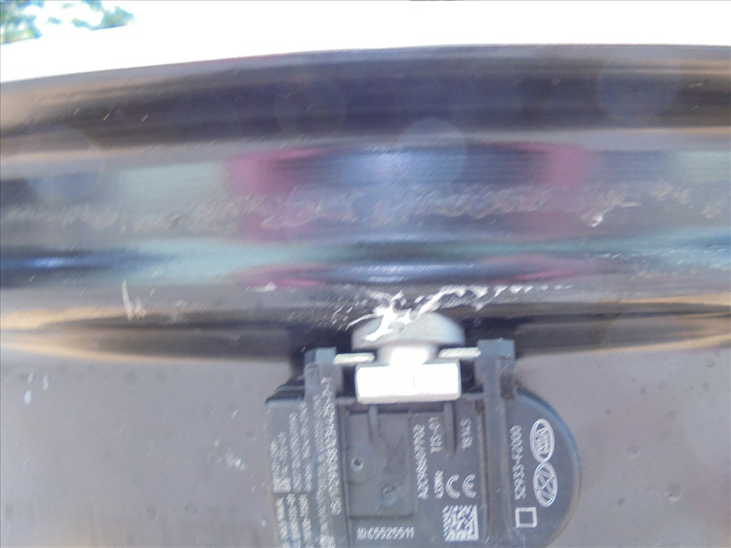 Hyundai 19-es N-es újszerű szenzoros gyári alufelni eladó 6. kép