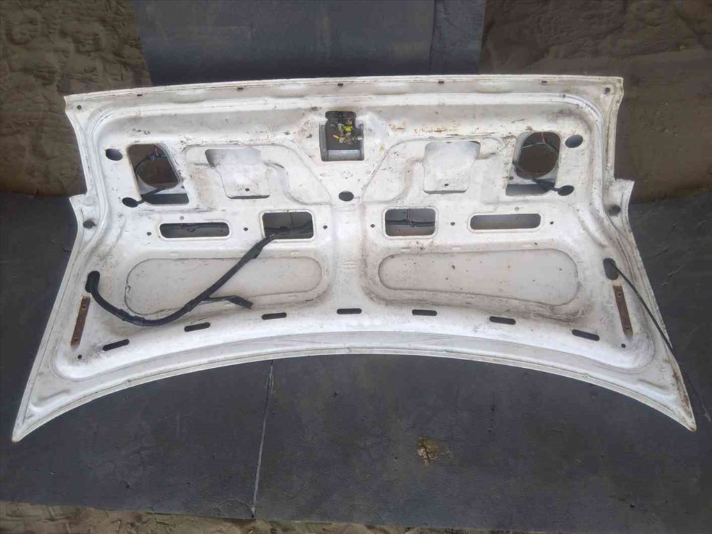 Suzuki Swift II 92-96 Csomagtér Ajtó 5. kép