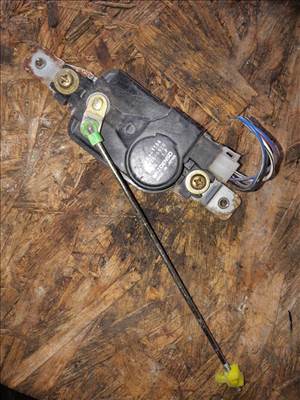 Mitsubishi Pajero Jobb Első Ajtó Központizár Motor MB669156