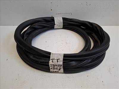 Audi TT (8J) csomagtérajtó kéder gumi 8J8827705