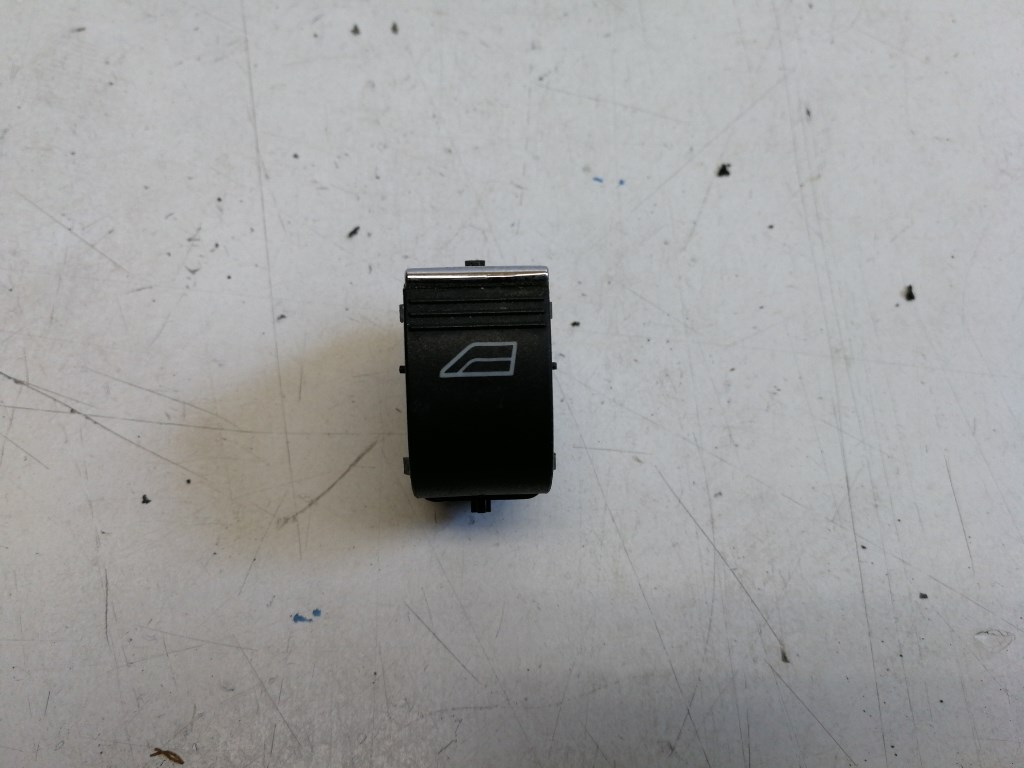 Ford C-max jobb elsõ ablakemelõ kapcsoló BM5T14529AA 1. kép