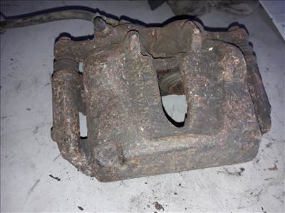 Renault Trafic Jobb Első Féknyereg