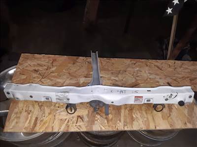 Suzuki Swift III 04-10 Zárhíd