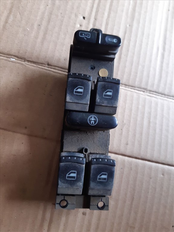 Seat Alhambra II Bal Elsõ Ablakemelõ - Tükör Állító Kapcsoló 7M3 959 857 B 1. kép