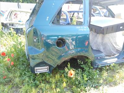 Opel Zafira B jobb hátsó negyed