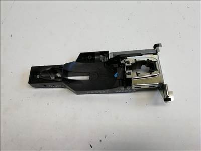 Renault Kadjar bal első kilincsfészek 806071597R